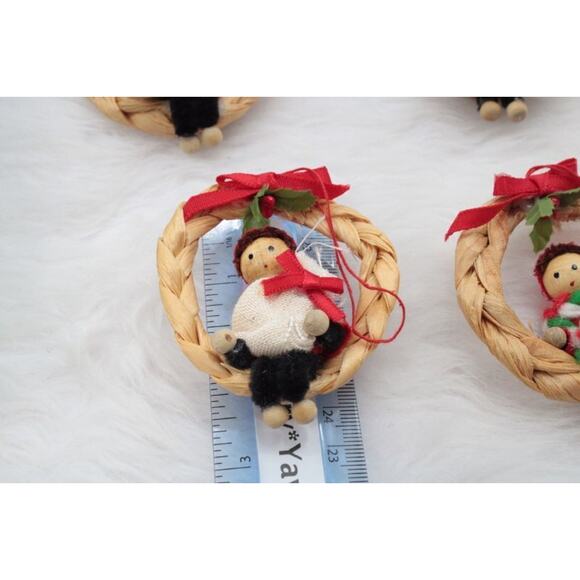 Vintage Elves in Raffia Wreaths Christmas Ornaments Set of 6 in Original Box - Picture 8 of 10